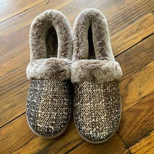 Women Skechers Memory Foam Slippers